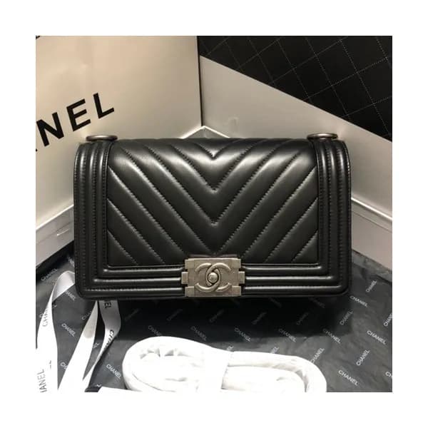 Chanel 2019 Leboy Chain Shoulder Bag,25CM - 샤넬 201… - 1