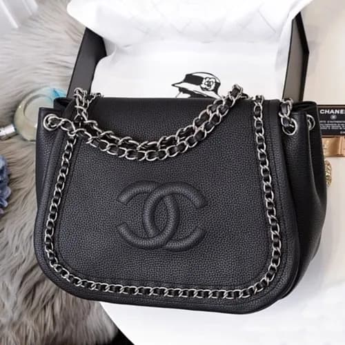 Chanel 2019 Leather Chain Shoulder Bag,30CM - 샤넬 2… - 1