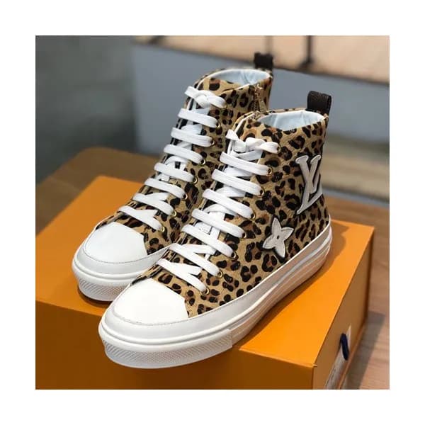 Louis vuitton 2019 Ladies Horse Fur Sneakers - 루이… - 1