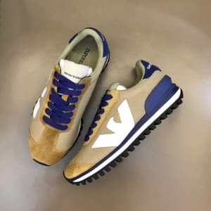 알마니 남성 클래식 카멜 스니커즈 - Armani Mens Camel Sneakers - …