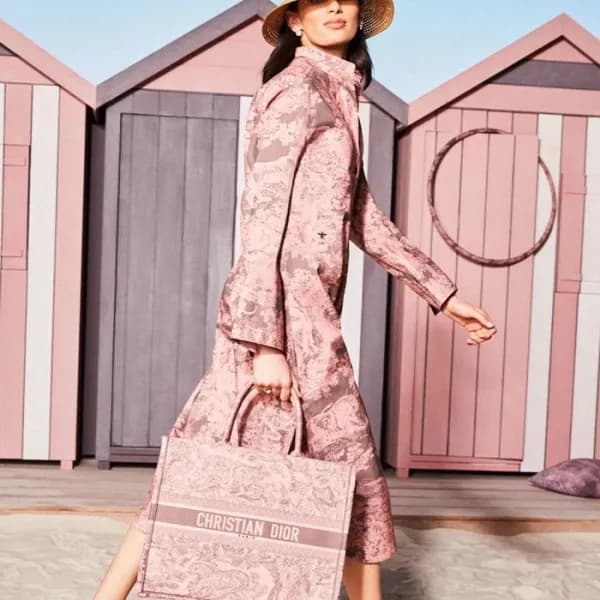 디올 여성 핑크 북토트 - Dior Womens Pink Book Tote - dib524… - 1