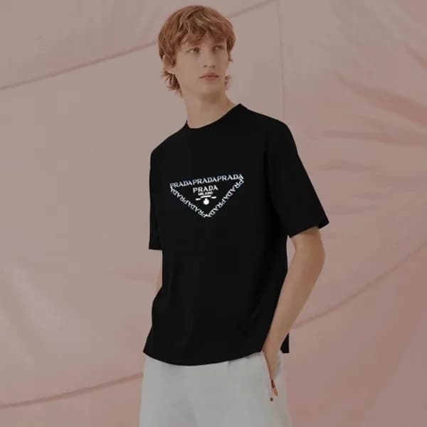 프라다 남/녀 블랙 반팔 티셔츠 - Prada Unisex Black Tshirts - p… - 1
