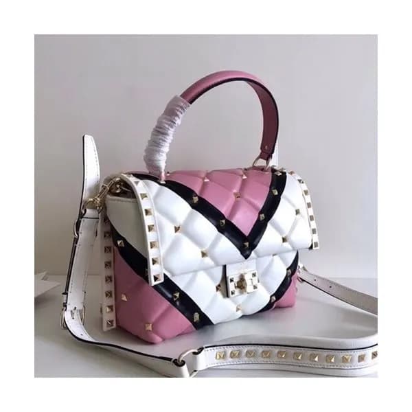 [매력만점,러블리 봄신상❤]Valentino 2019 Leather Rockstud Tot… - 1
