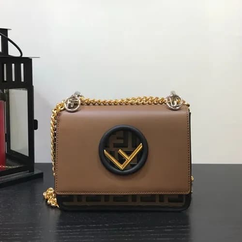 Fendi 2019 Kan I F Mini Chain Shoulder Bag ,19CM -… - 1