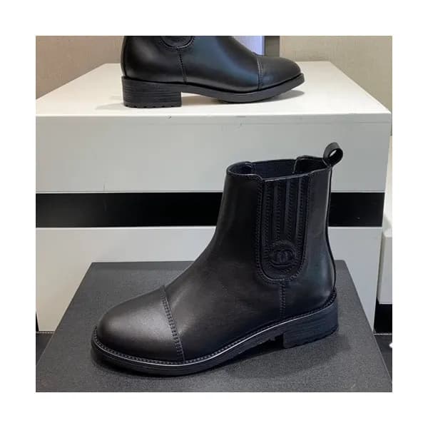 Chanel 2019 Ladies Leather Boots - 샤넬 2019 여성용 레더 … - 1