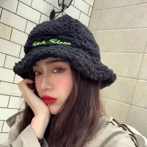 Chanel 2019 Ladies Lambs Wool Cap - 샤넬 2019 여성용 램스… - 1