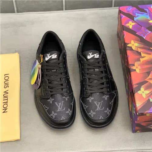 Louis Vuitton 2021 Men's Leather Sneakers,LOUS… - 1