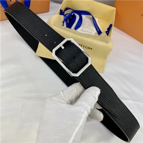 Louis Vuitton 2021 Men's Leather Belt,3.5cm,LO… - 1