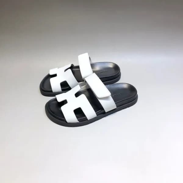에르메스 남/녀 트렌디 화이트 슬리퍼 - Unisex White Slippers - her… - 1
