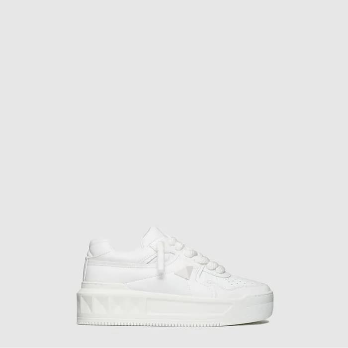 발렌티노 남/녀 원 스터드 XL 나파 가죽 로우탑 스니커즈 - Valentino Unise… - 1