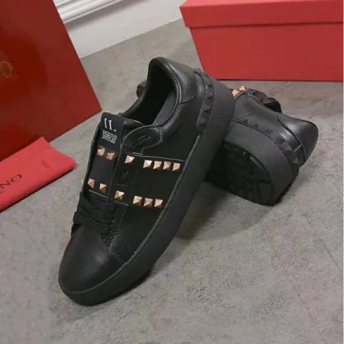 Valentino 2018 Rockstud Untitled Sneakers Black- 발… - 1