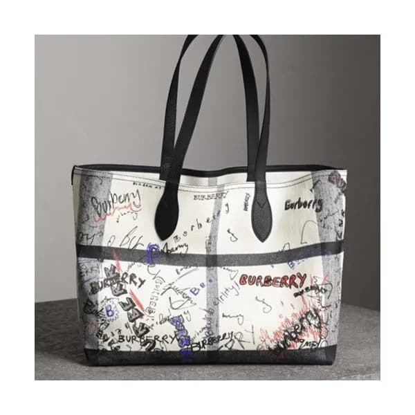 Burberry 2019 Reversible Tote Shoulder Shopper Bag… - 1