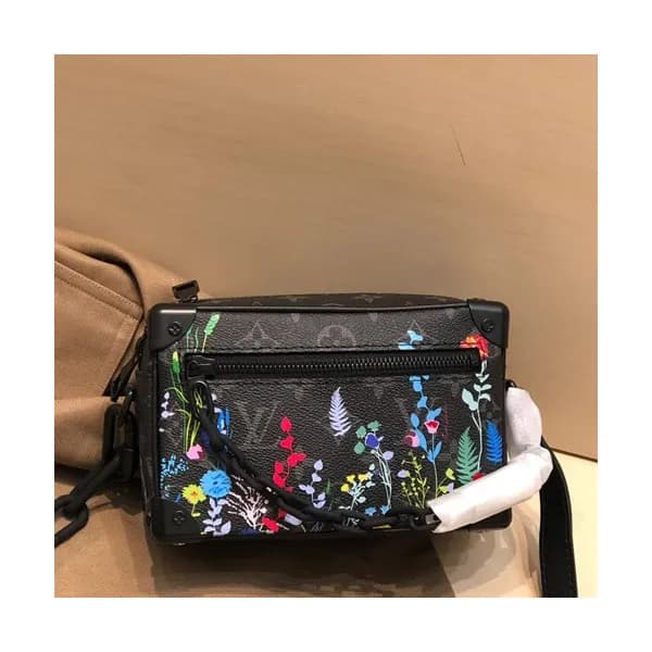 Louis Vuitton 2019 Soft Trunk Shoulder Bag,18.5cm … - 1
