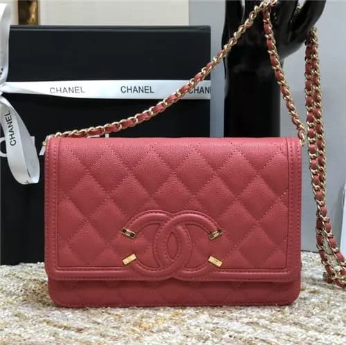 Chanel 2021 Women's Leather Chain Shoulder Bag… - 1