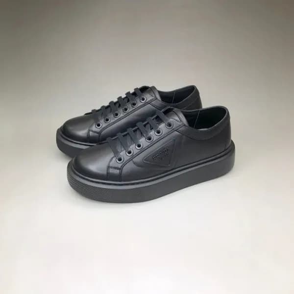 프라다 남성 클래식 블랙 스니커즈 - Mens Black Sneakers - pra0276… - 1
