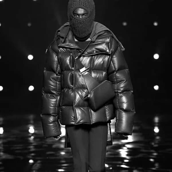 지방시 남성 덕다운 블랙 패딩 - Givenchy Mens Black Padding - g… - 1