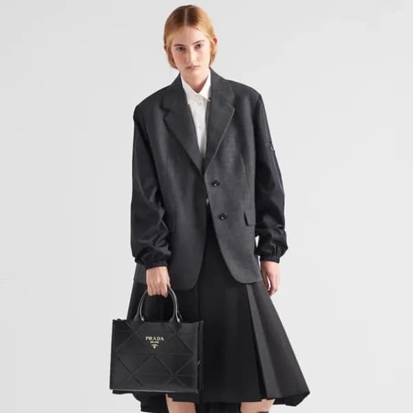 프라다 여성 블랙 토트백 - Prada Womens Black Tote Bag - pr26… - 1