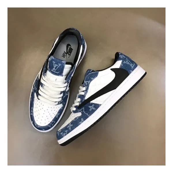 루이비통 남성 블루 스니커즈 - Louis vuitton Mens Blue Sneakers… - 1