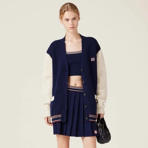 미우미우 여성 브이넥 가디건 - Miumiu Womens V-neck Cardigan - … - 1