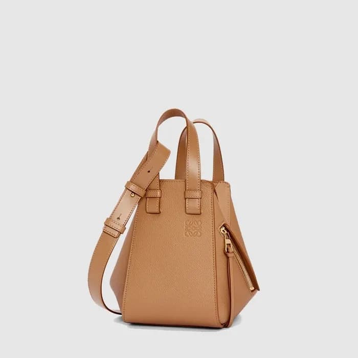 로에베 여성 컴팩트 해먹 백 - Loewe Womens Compact Hammock Bag… - 1