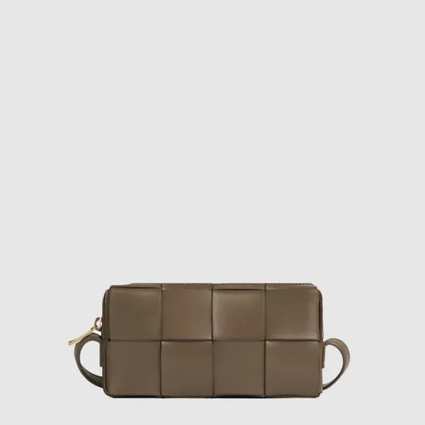 보테가 베네타 여성 카세트 미니 크로스바디 백 - Bottega veneta Womens … - 1