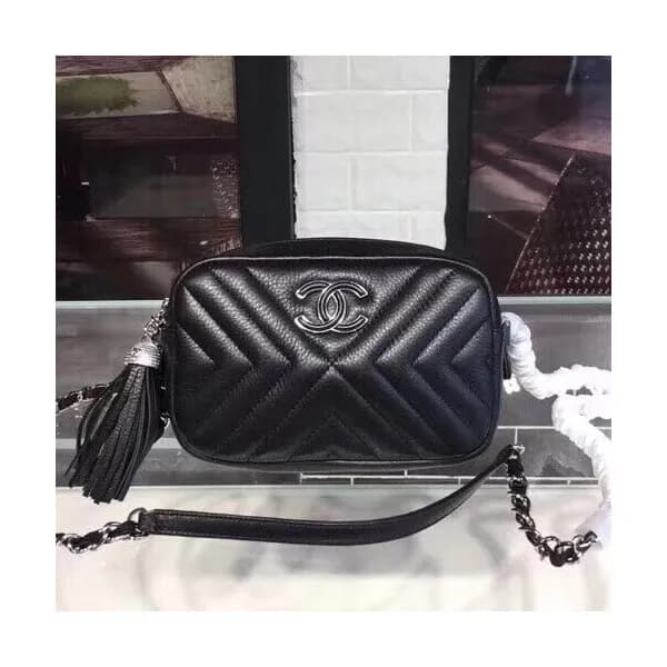 Chanel 2018/2019 Chain Camera Bag, 18CM - 샤넬 2018/… - 1
