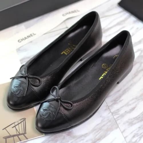 Chanel 2018 Ladies Classic CC Logo Ribbon Ballet F… - 1