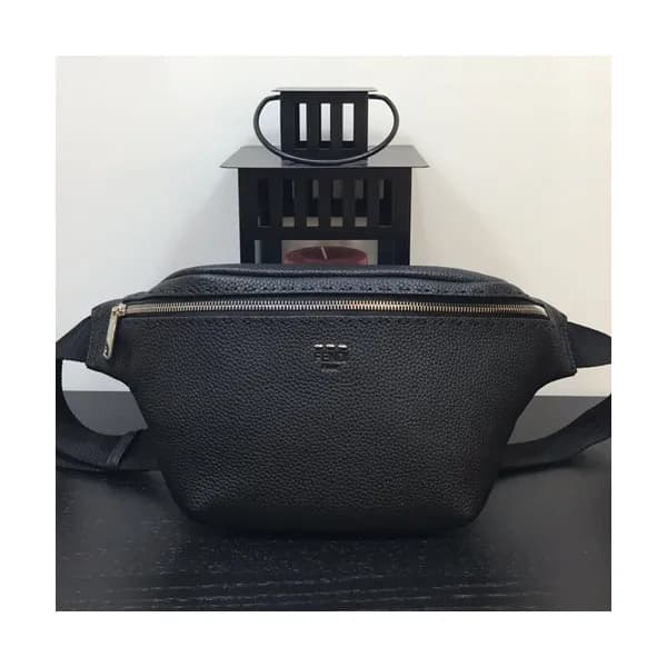 Fendi 2019 Leather Belt Bag , 35cm - 펜디 2019 레더 남여… - 1