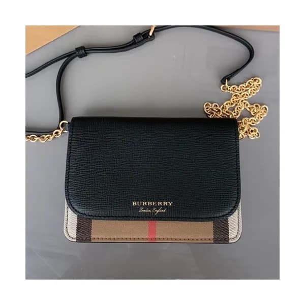 Burberry 2019 Mini Chain Shoulder Cross Bag, 19cm … - 1