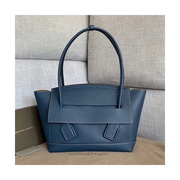 Bottega Veneta 2019 Arco Large Tote Shoulder Bag,3… - 1