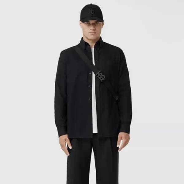 버버리 남성 베이직 블랙 셔츠 - Burberry Mens Black Tshirts - b… - 1