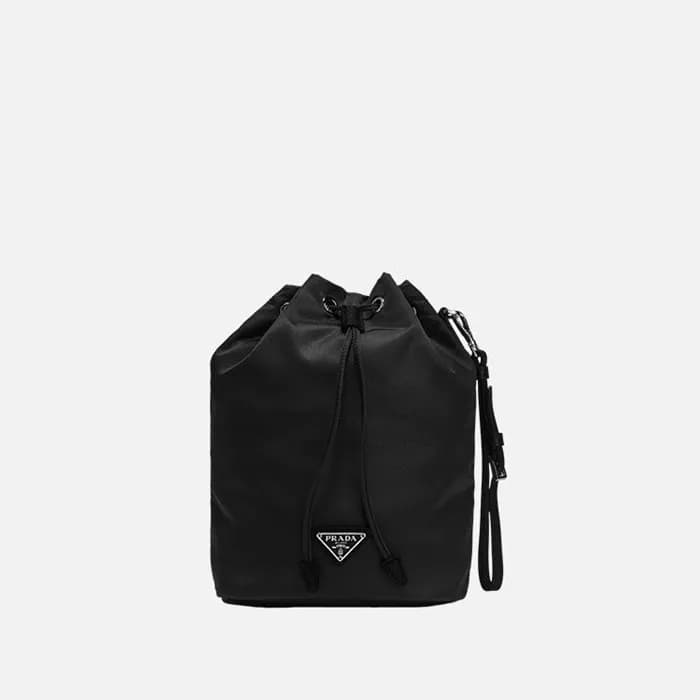 프라다 여성 포코노 파우치 버킷백 【매장-110만원대】 - Prada Womens Blac… - 1