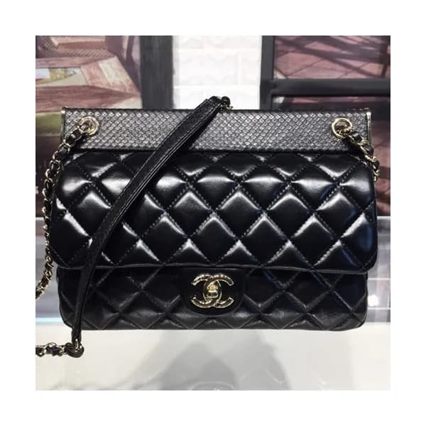 Chanel Leather Chain Shoulder Bag ,26CM - 샤넬 레더 체인… - 1