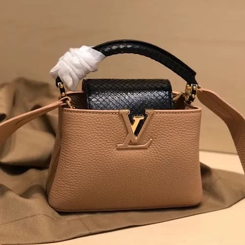 Louis Vuitton 2019 Capucines Tote Shoulder Bag,21c… - 1