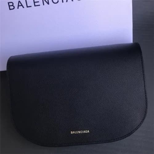 [발렌시아가] Balenciaga 2020 Leather Frame Shoulder Bag… - 1