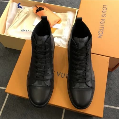Louis Vuitton 2020 Men's Leather Sneakers - 루이… - 1