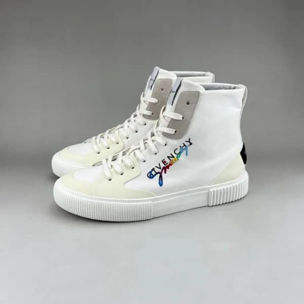 지방시 남성 하이탑 화이트 스니커즈 - Givenchy Mens White Sneakers… - 1