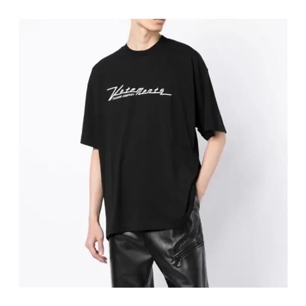 베트멍 남/녀 트렌디 블랙 반팔티 - Vetements Unisex Black Tshirt… - 1