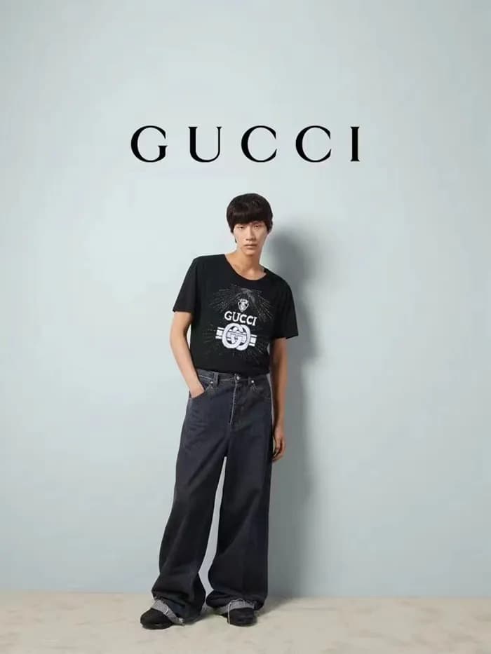 구찌 남성 블랙 티셔츠 - Gucci Mens Black Tshirts - guc339x - 1