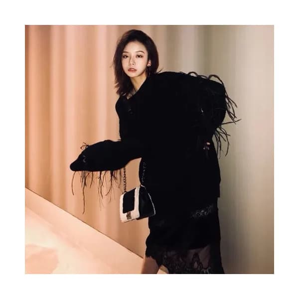 Valentino Womens Crew-neck Sweater - 발렌티노 여성 크루넥 스… - 1