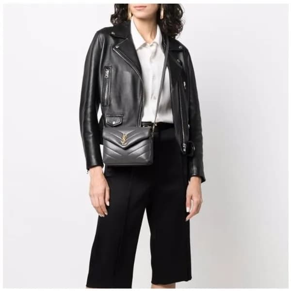 입생로랑 여성 그레이 크로스백 - Saint Laurent Womens Gray Cross… - 1