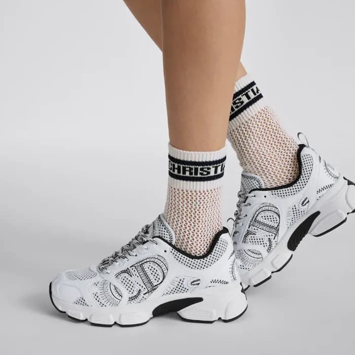 디올 여성 화이트 스니커즈 - Dior Womens White Sneakers - dis9… - 1