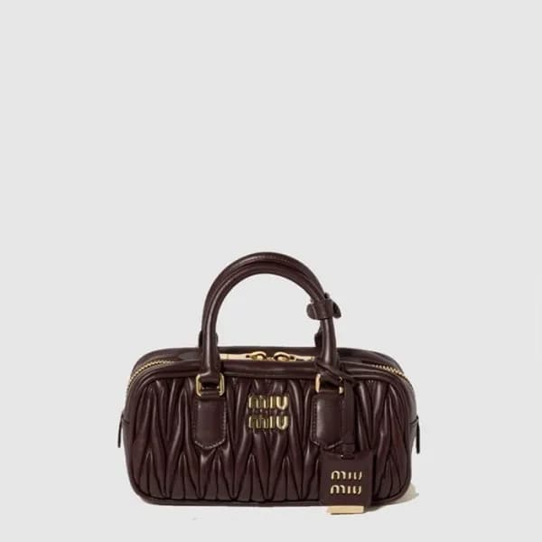 미우미우 여성 아르카디 마테라쎄 백 - Miumiu Womens Arcadi Matelas… - 1