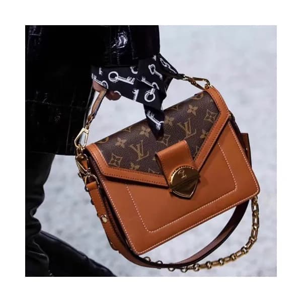 Louis Vuitton 2019 Monogram Messenger Handle Cross… - 1