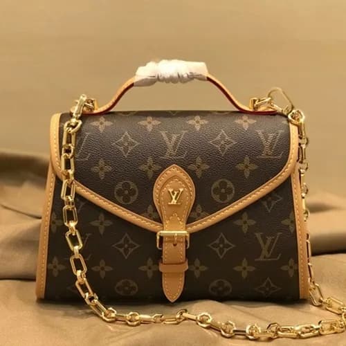 Louis Vuitton 2019 Monogram Tote Shoulder Bag,24cm… - 1
