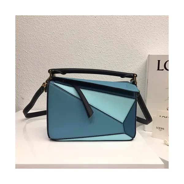 Loewe 2019 Puzzle Small Shoulder Bag, 24CM - 로에베 2… - 1
