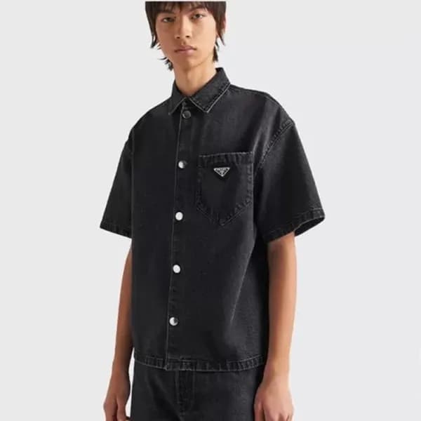 프라다 남성 블랙 폴로 반팔티 - Prada Mens Black Short sleeved … - 1