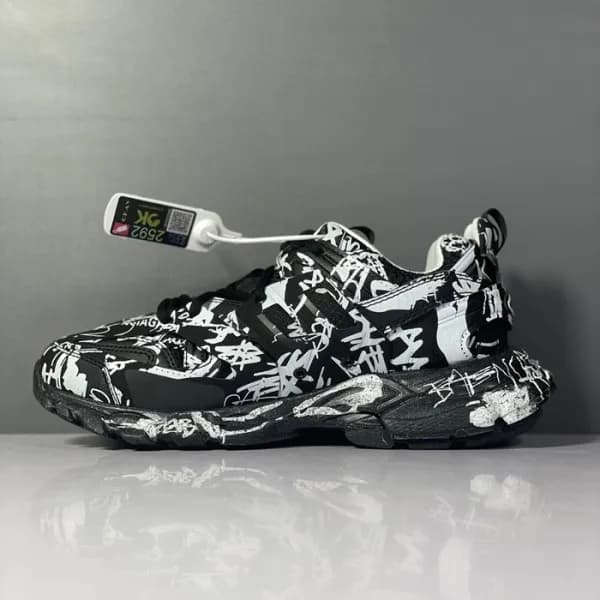 발렌시아가 남/녀 블랙 스니커즈 - Balenciaga Unisex Black Sneake… - 1