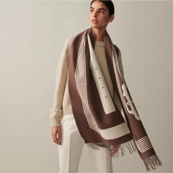 에르메스 여성 양면 머플러 - Hermes Womens Reversible Muffler … - 1