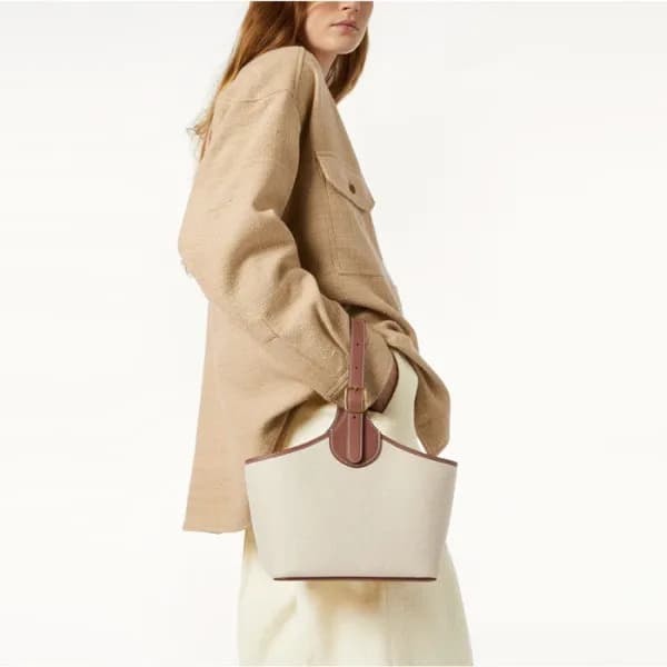 로로피아나 여성 보빈 캔버스 토트백 - Loro Piana Womens Bobbin Can… - 1